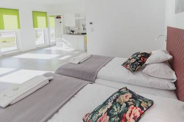 Фото номера Двухместный номер с 1 кроватью или 2 отдельными кроватями, вид на сад Проживание в семье Żabi Staw г. Супрасль 2